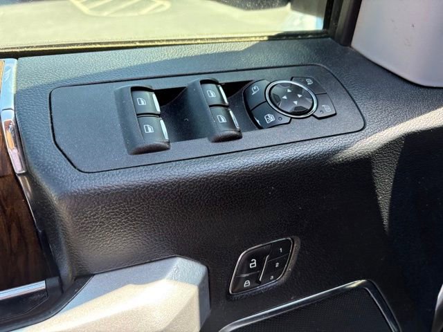 Used 2020 Ford F150 Lariat image 24