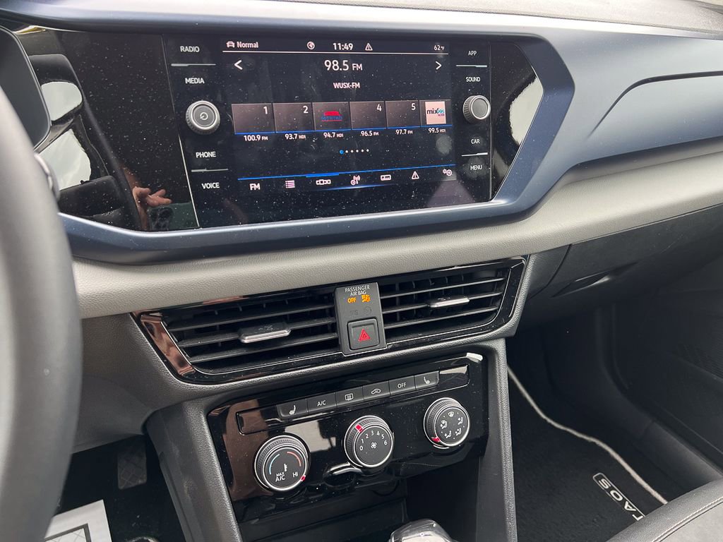 Used 2023 Volkswagen Taos SE image 22