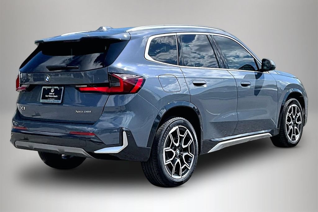 Certified 2026 BMW X1 xDrive28i w/ Technology Package AWD/4WD image 5