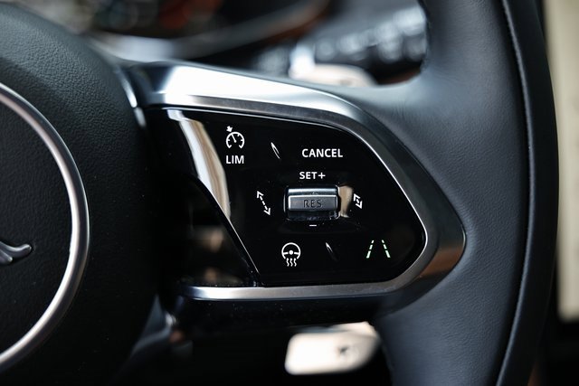 New 2026 Jaguar F-PACE R-Dynamic S image 39