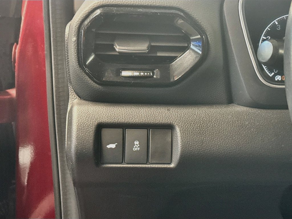 Used 2025 Honda Pilot Touring image 10