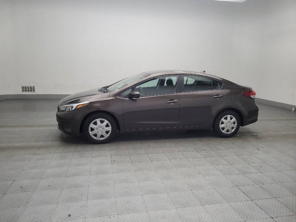 Used 2017 Kia Forte LX image 2
