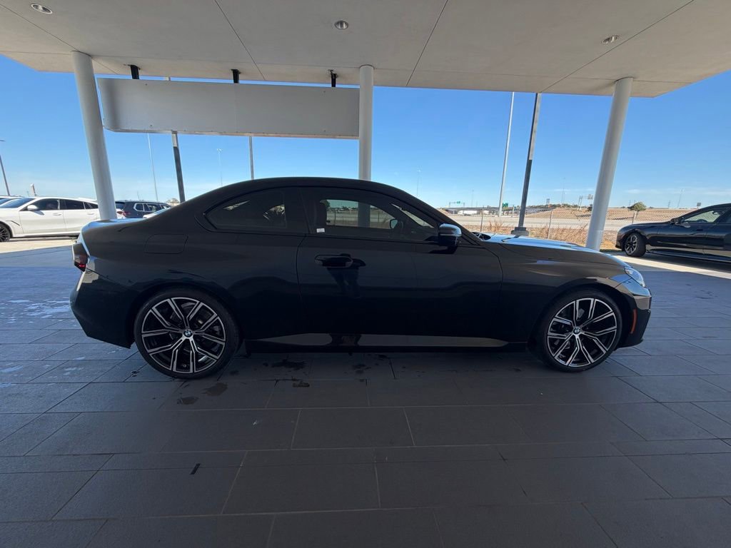 Used 2024 BMW 230i Coupe w/ Convenience Package image 5