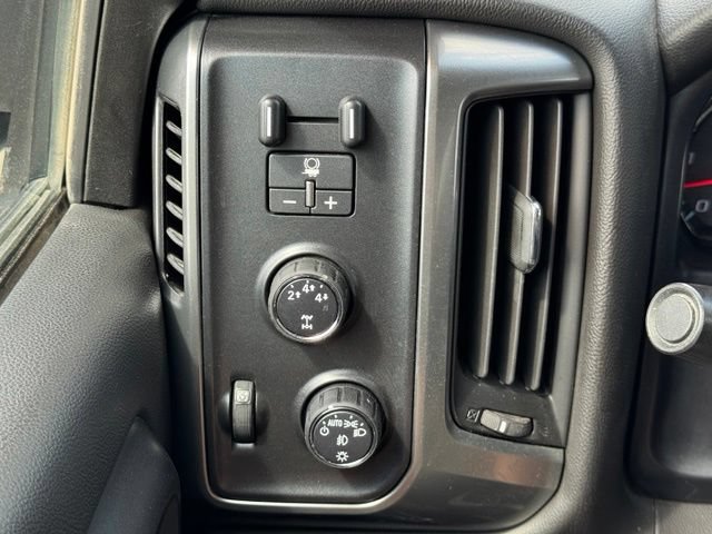 Used 2015 Chevrolet Silverado 3500 LT w/ LT Convenience Package AWD/4WD image 29