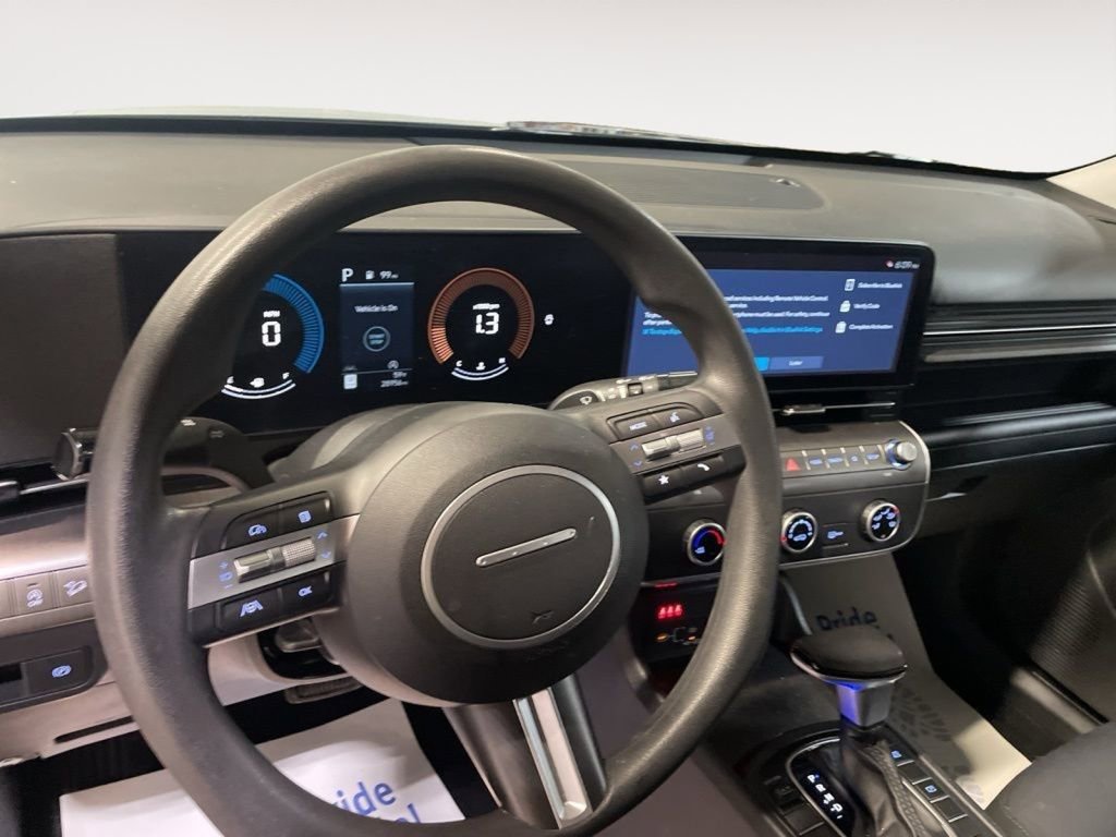 Certified 2024 Hyundai Kona SE image 19