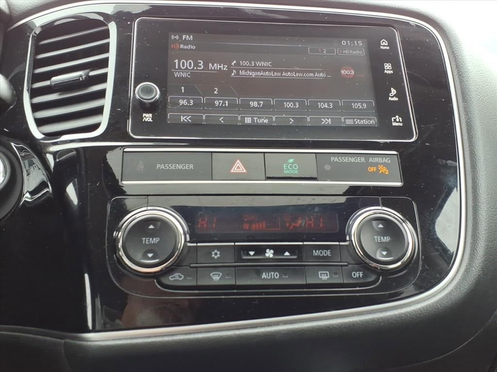 Used 2019 Mitsubishi Outlander FWD image 15