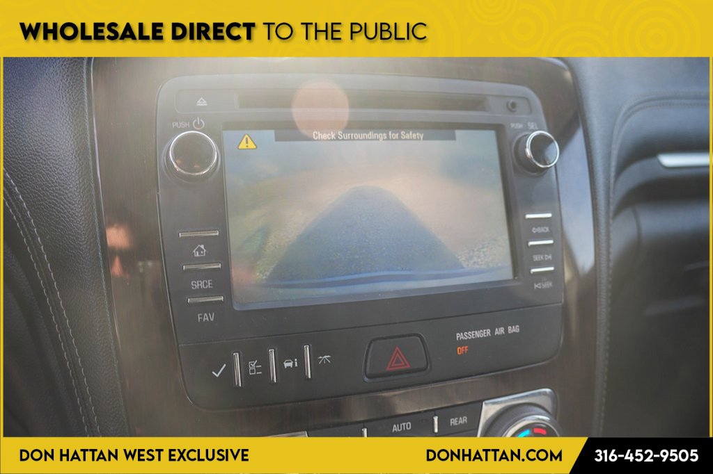 Used 2015 Chevrolet Traverse LT image 8