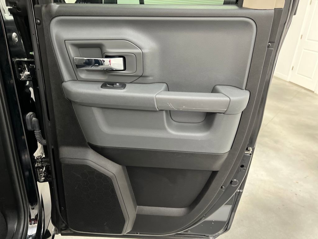 Used 2024 RAM 1500 Classic SLT image 18