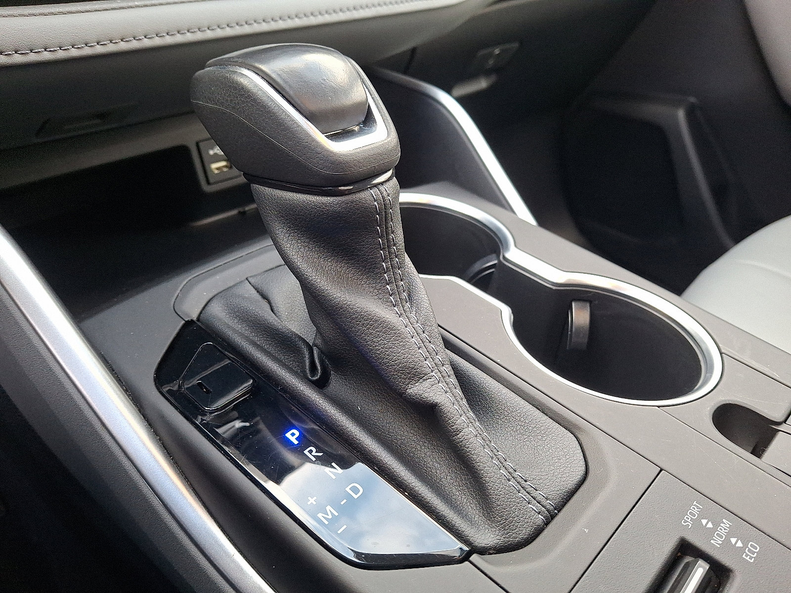 Used 2022 Toyota Highlander XLE image 15