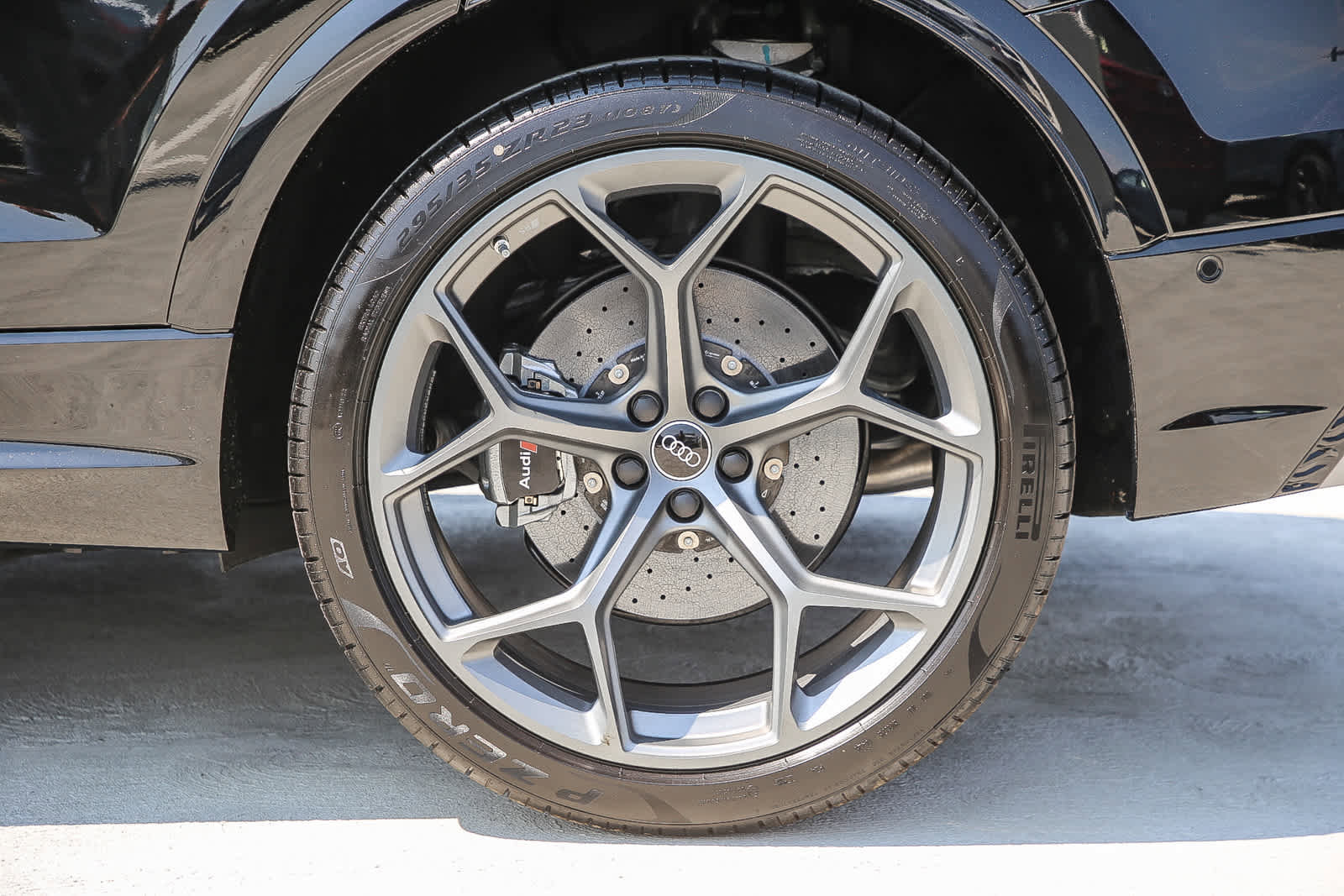 New 2025 Audi RS Q8 performance image 10