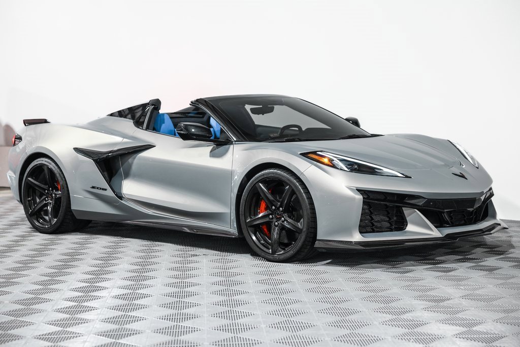 Used 2023 Chevrolet Corvette Z06 w/ Stealth Interior Trim Package image 10