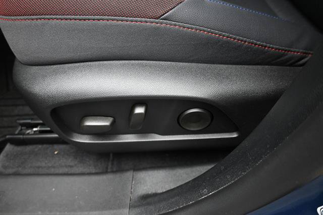 Used 2025 Chevrolet Equinox RS w/ Convenience Package III FWD image 8