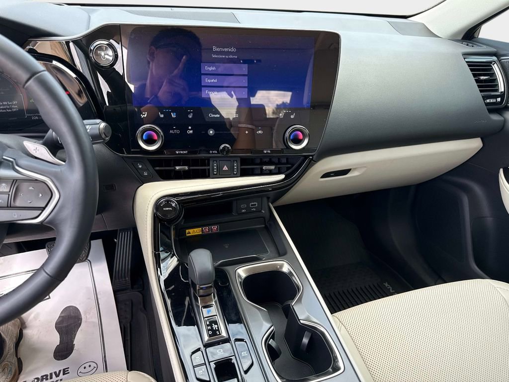 Used 2025 Lexus NX 350h AWD w/ Accessory Package (2T) image 21