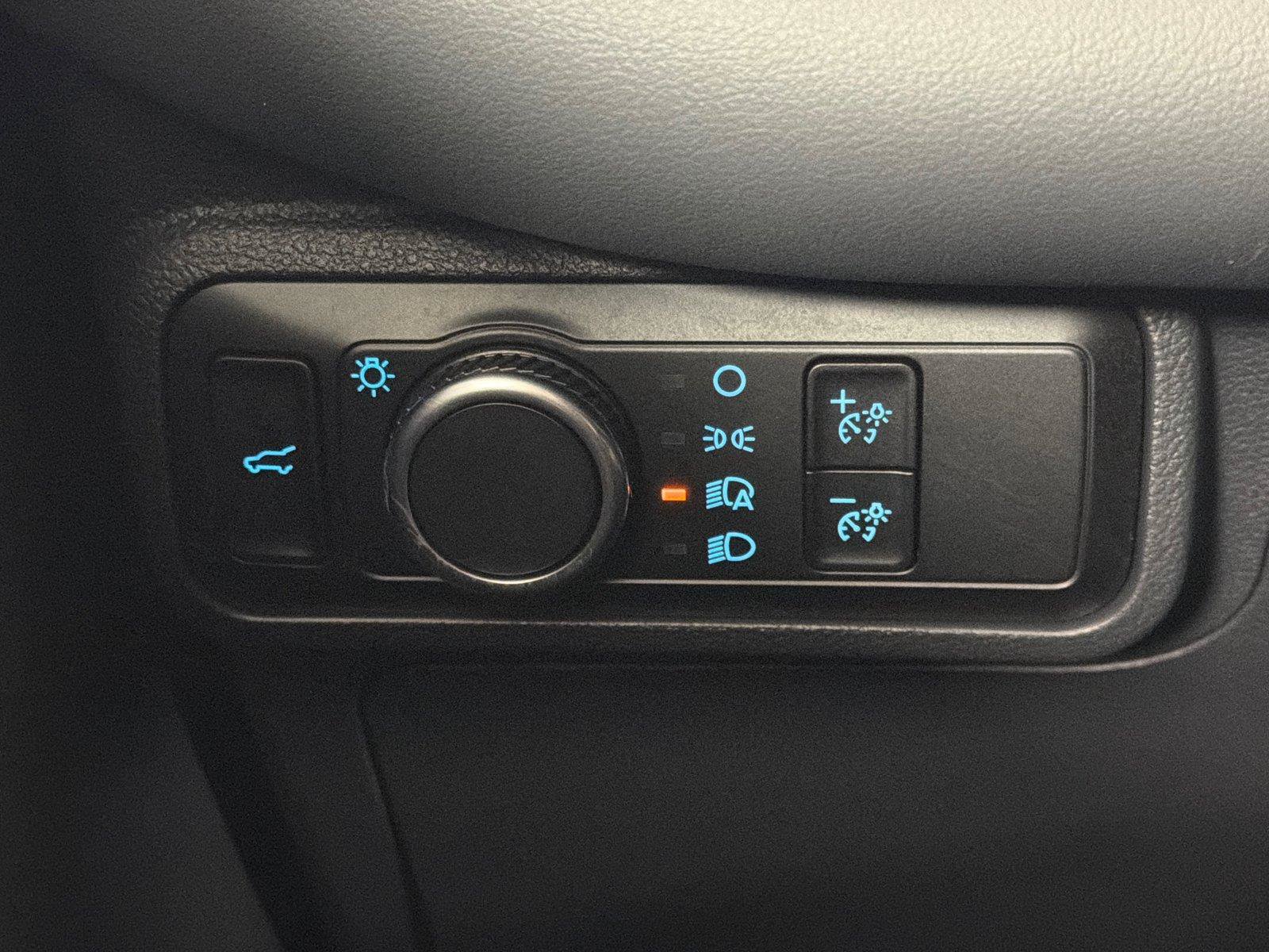 Used 2026 Ford Explorer Active RWD image 30