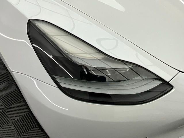 Used 2021 Tesla Model 3 Standard Range Plus image 24