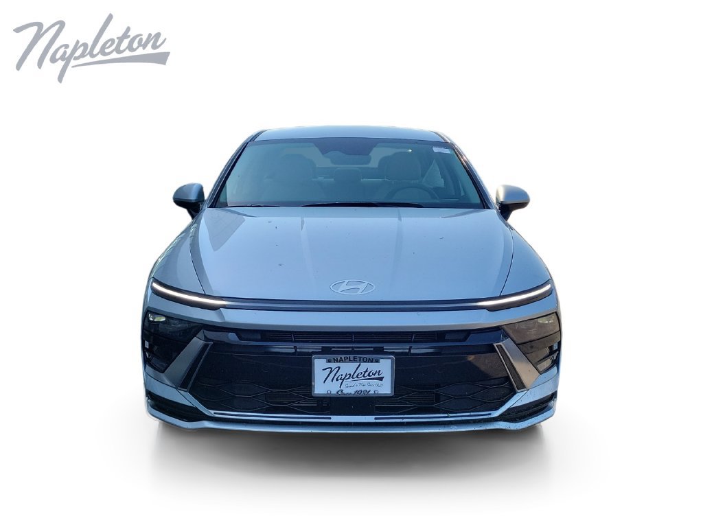 Used 2025 Hyundai Sonata SEL FWD image 9