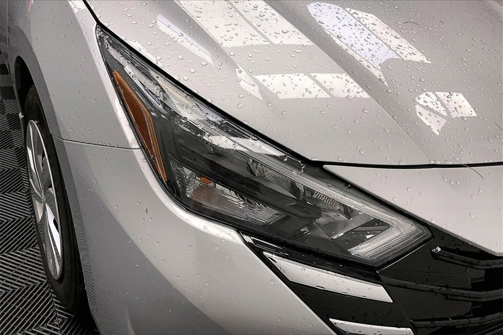 Certified 2025 Nissan Versa S w/ Trunk Package image 24