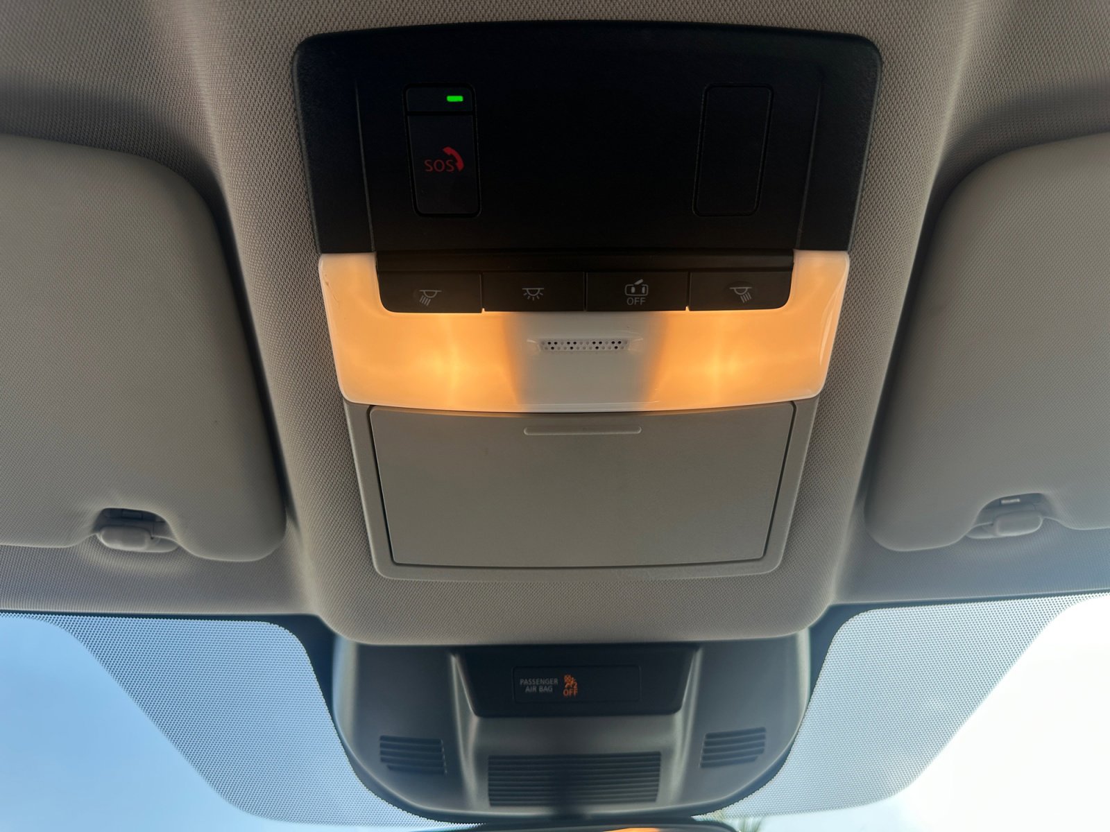 Used 2023 Nissan Rogue SV image 22