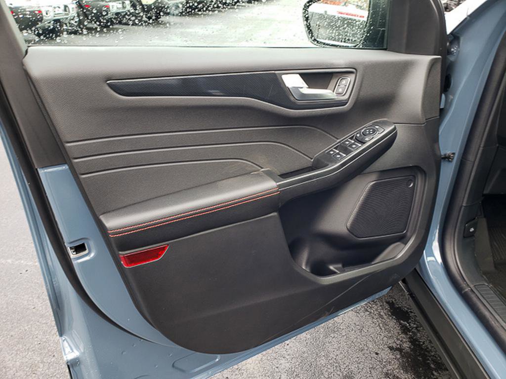 New 2026 Ford Escape ST-Line image 6