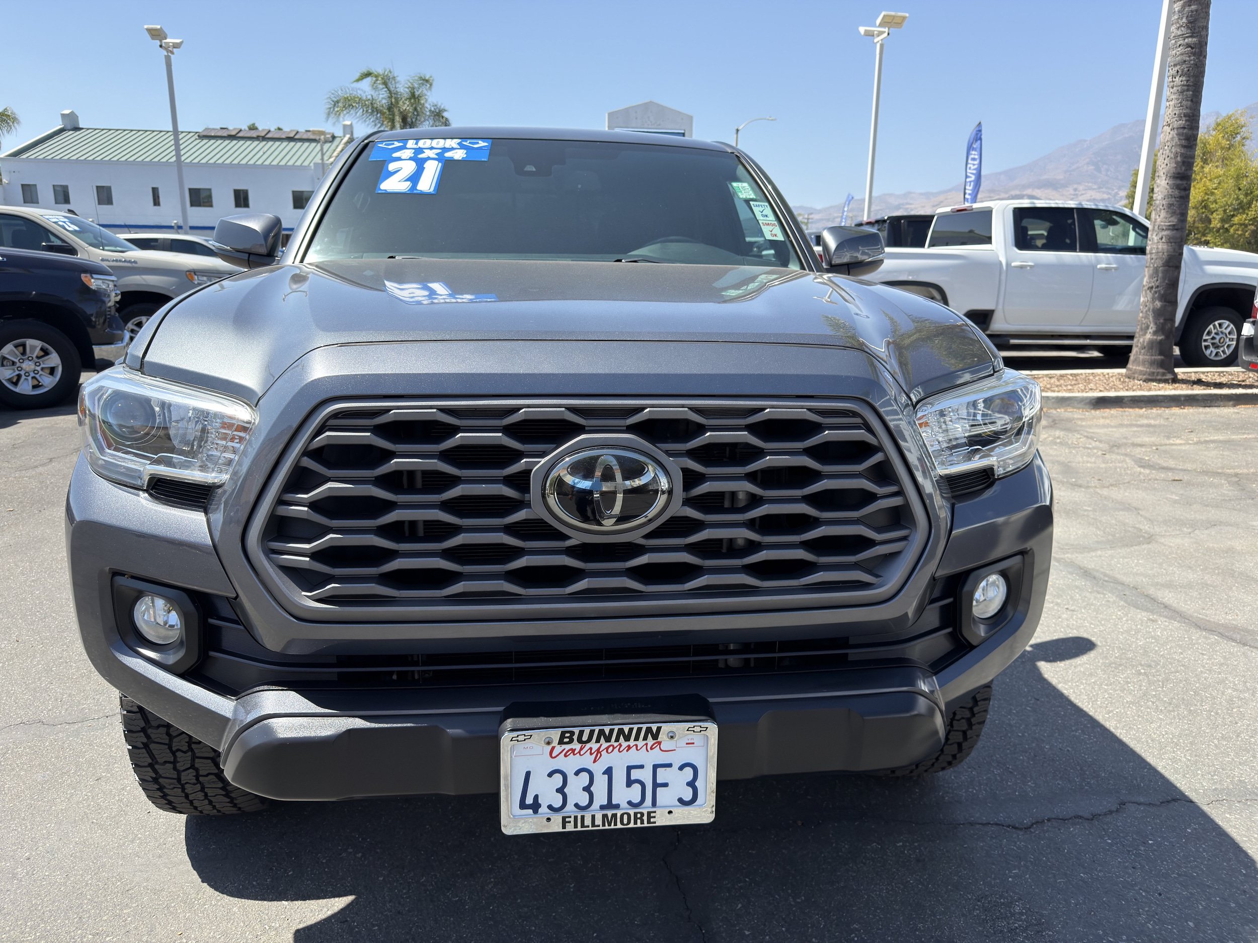 Used 2021 Toyota Tacoma TRD Off-Road w/ Technology Package AWD/4WD image 50