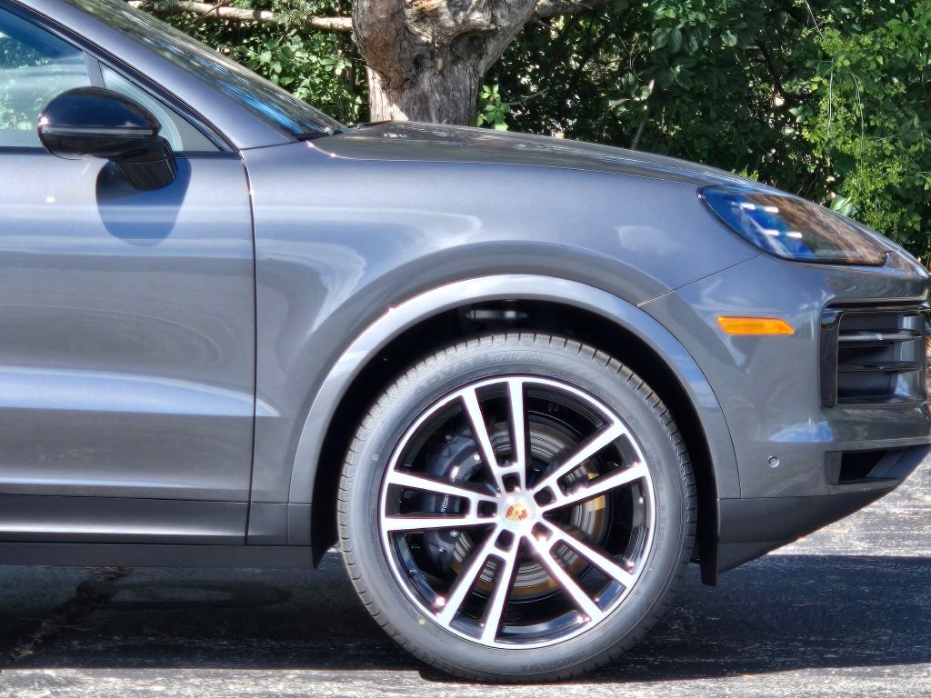 New 2026 Porsche Cayenne Coupe image 16
