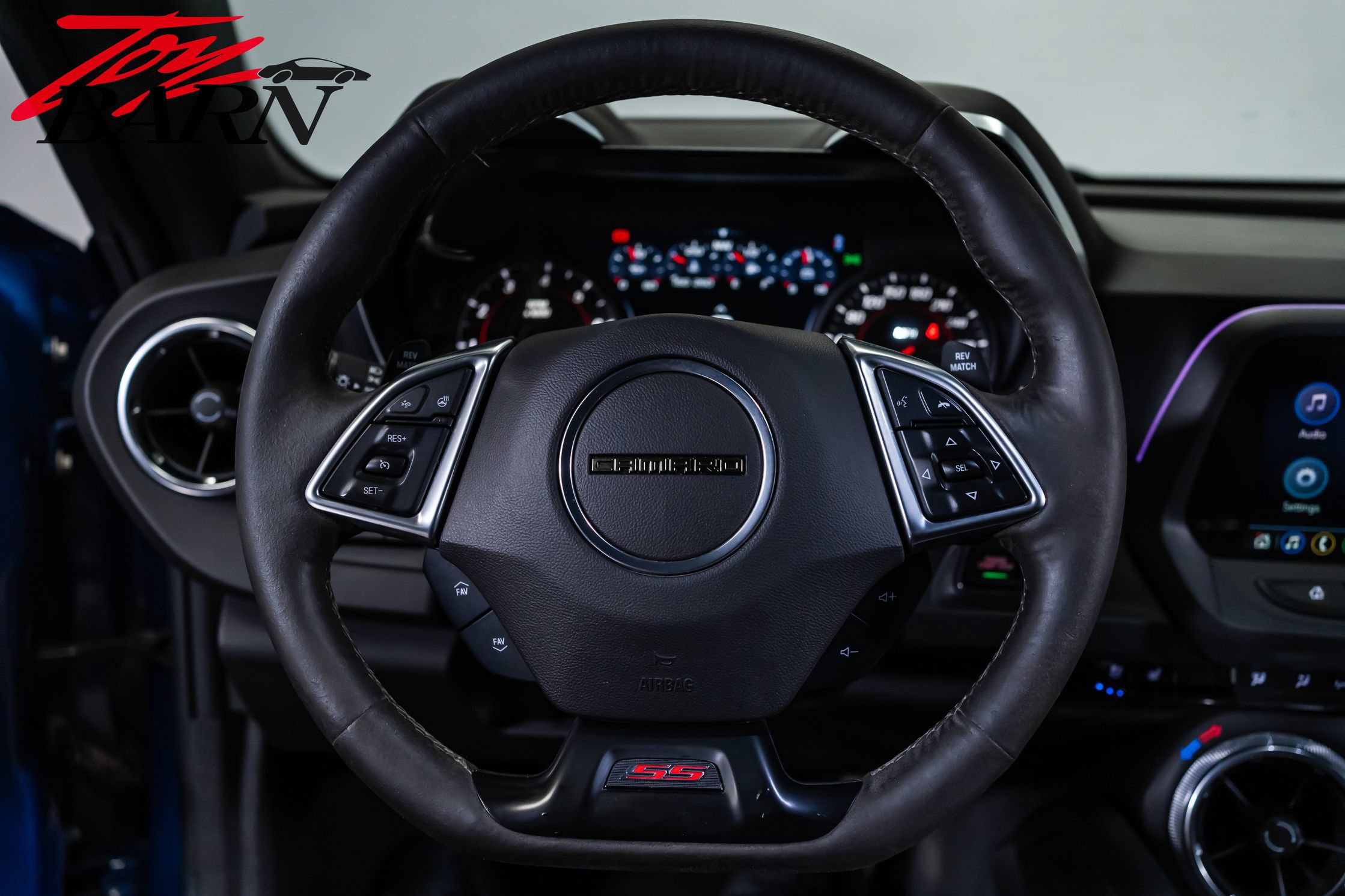 Used 2021 Chevrolet Camaro SS RWD image 32