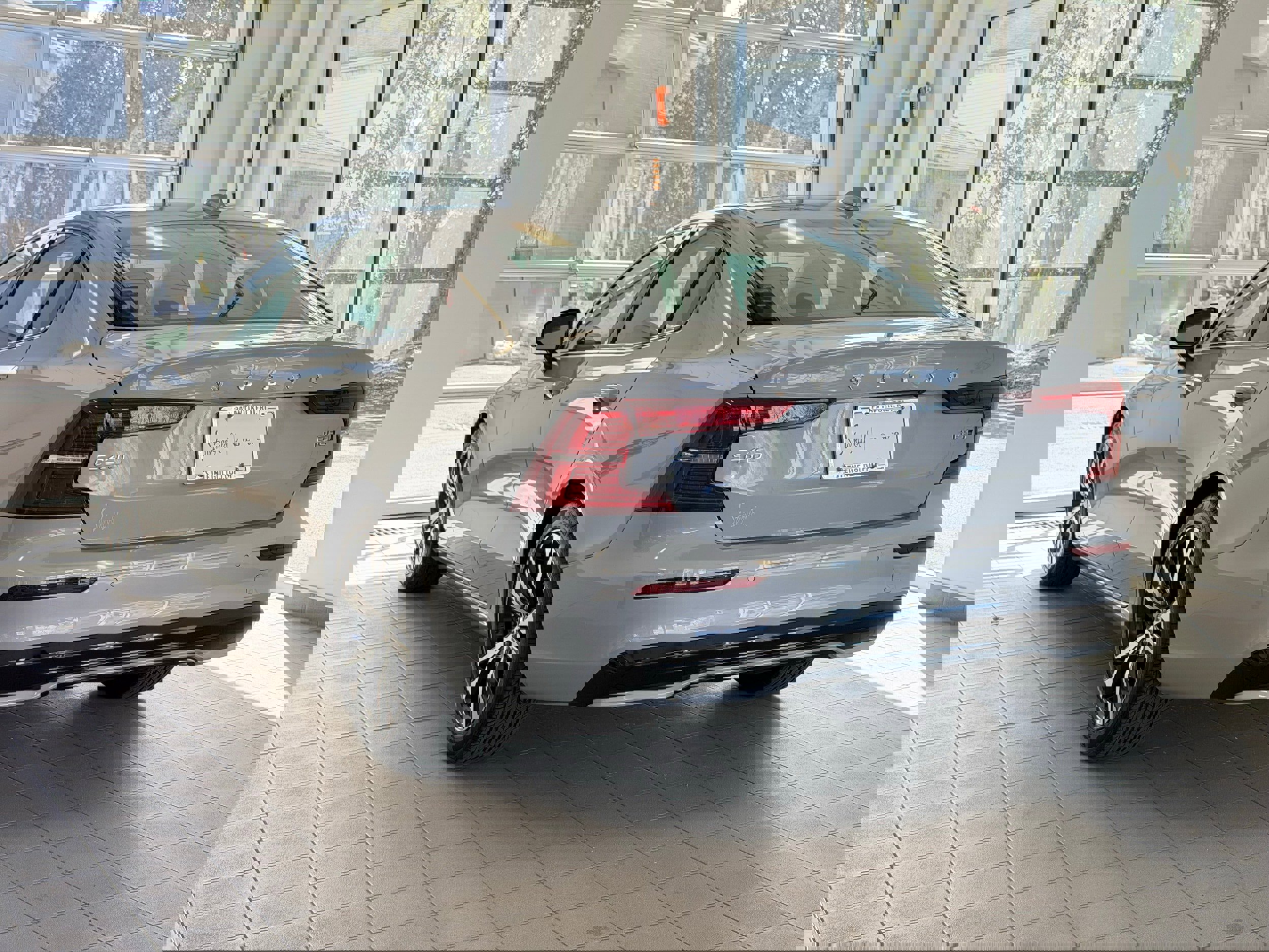 Certified 2025 Volvo S60 B5 Core w/ Climate Package image 9