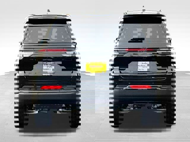 New 2025 Jeep Grand Cherokee Limited AWD/4WD image 7