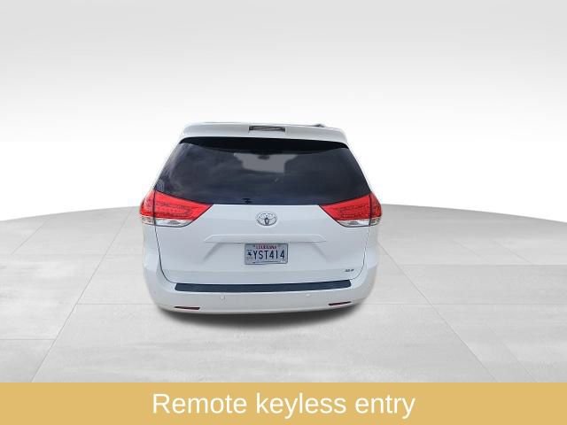 Used 2014 Toyota Sienna XLE image 6