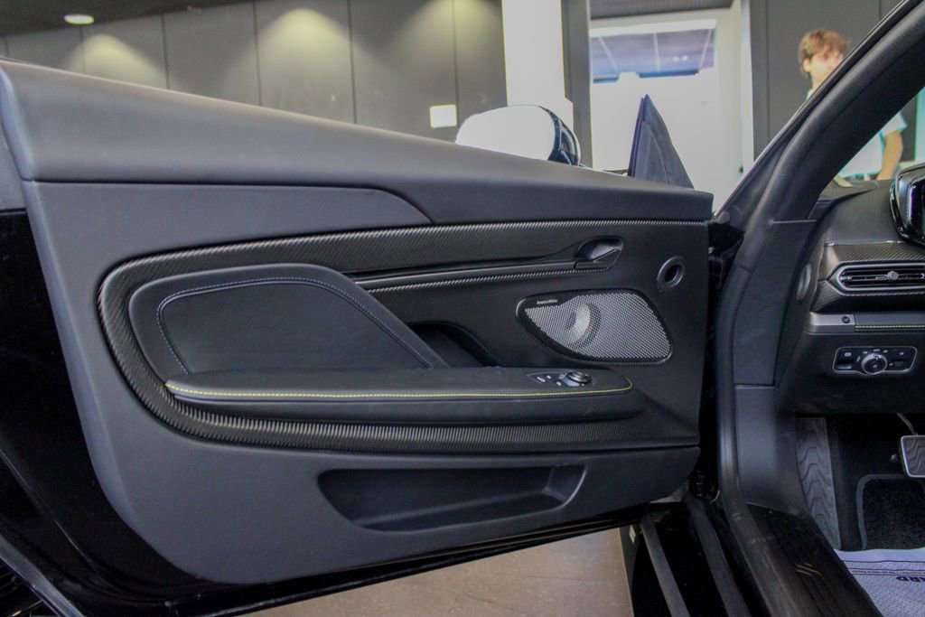 New 2026 Aston Martin Vanquish RWD image 7