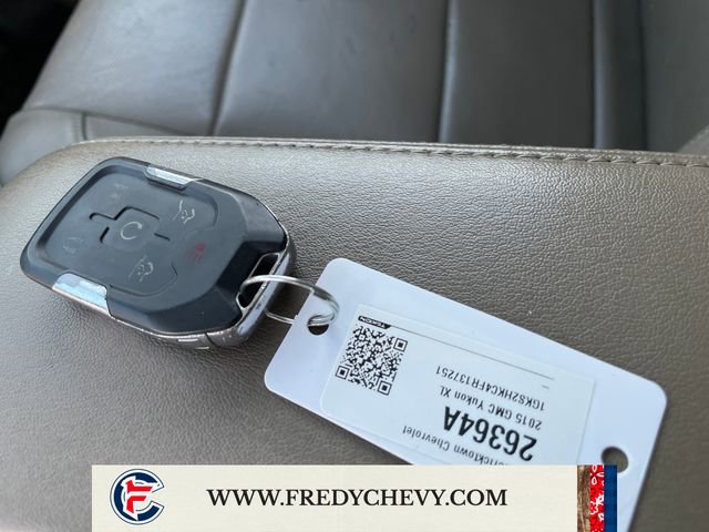 Used 2015 GMC Yukon XL SLT w/ Open Road Package AWD/4WD image 25