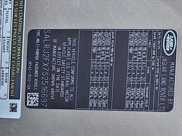 Certified 2025 Land Rover Discovery S AWD/4WD image 19
