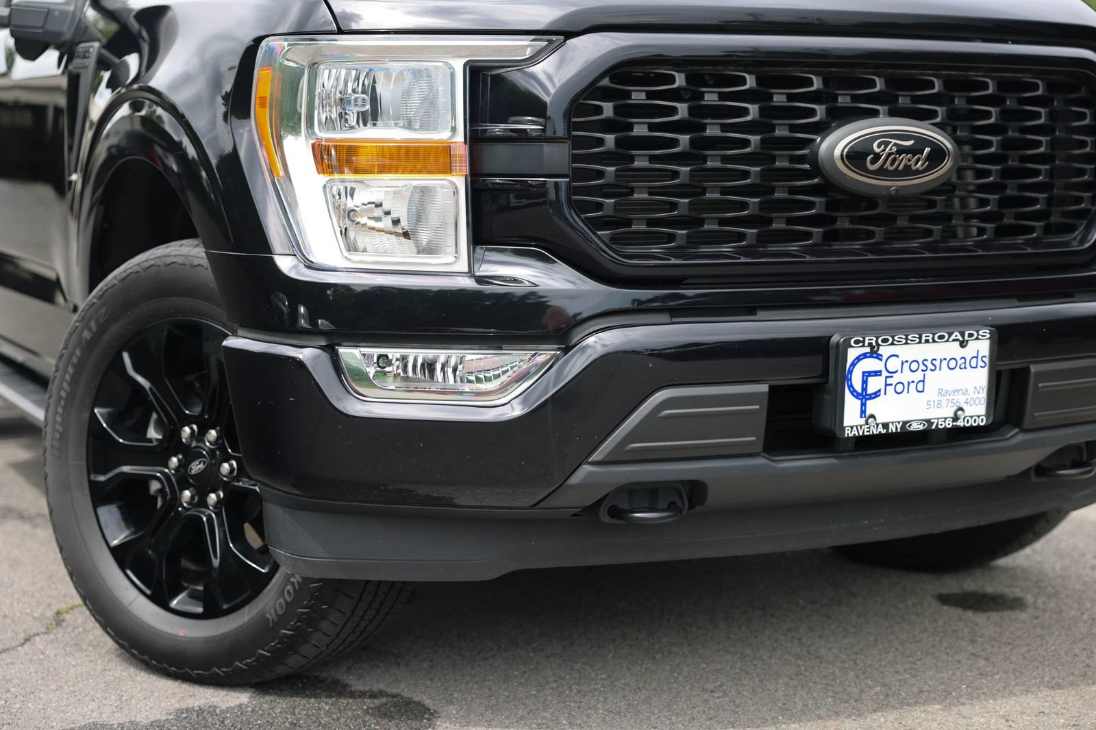 Used 2022 Ford F150 XL w/ STX Black Appearance Package AWD/4WD image 32