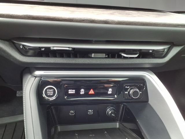 Used 2025 Audi Q5 Premium w/ Premium Plus AWD/4WD image 16