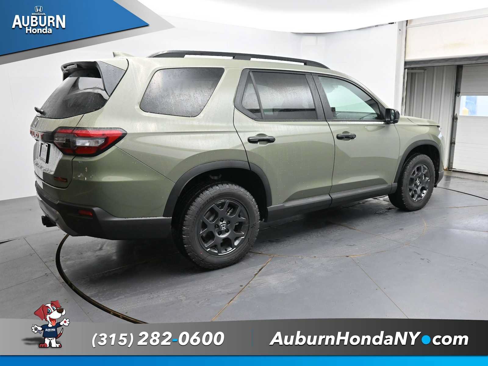 New 2026 Honda Pilot TrailSport image 18