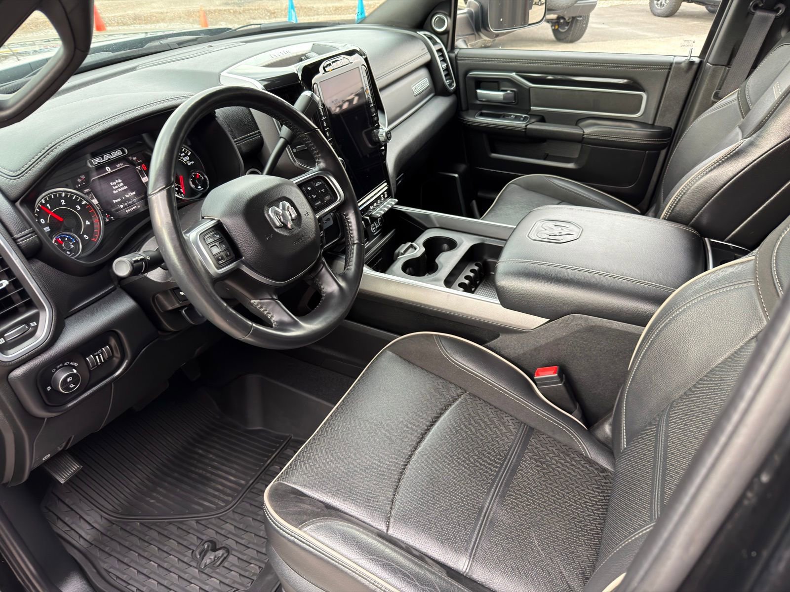 Used 2020 RAM 3500 Laramie image 19