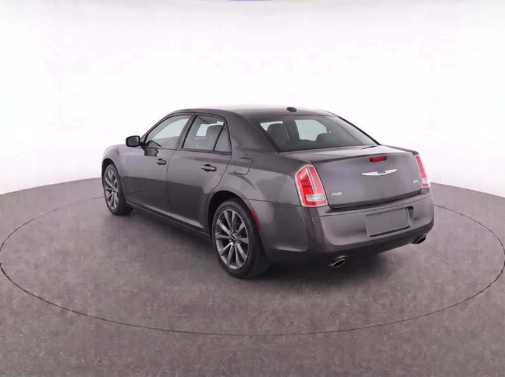 Used 2014 Chrysler 300 S AWD/4WD image 4
