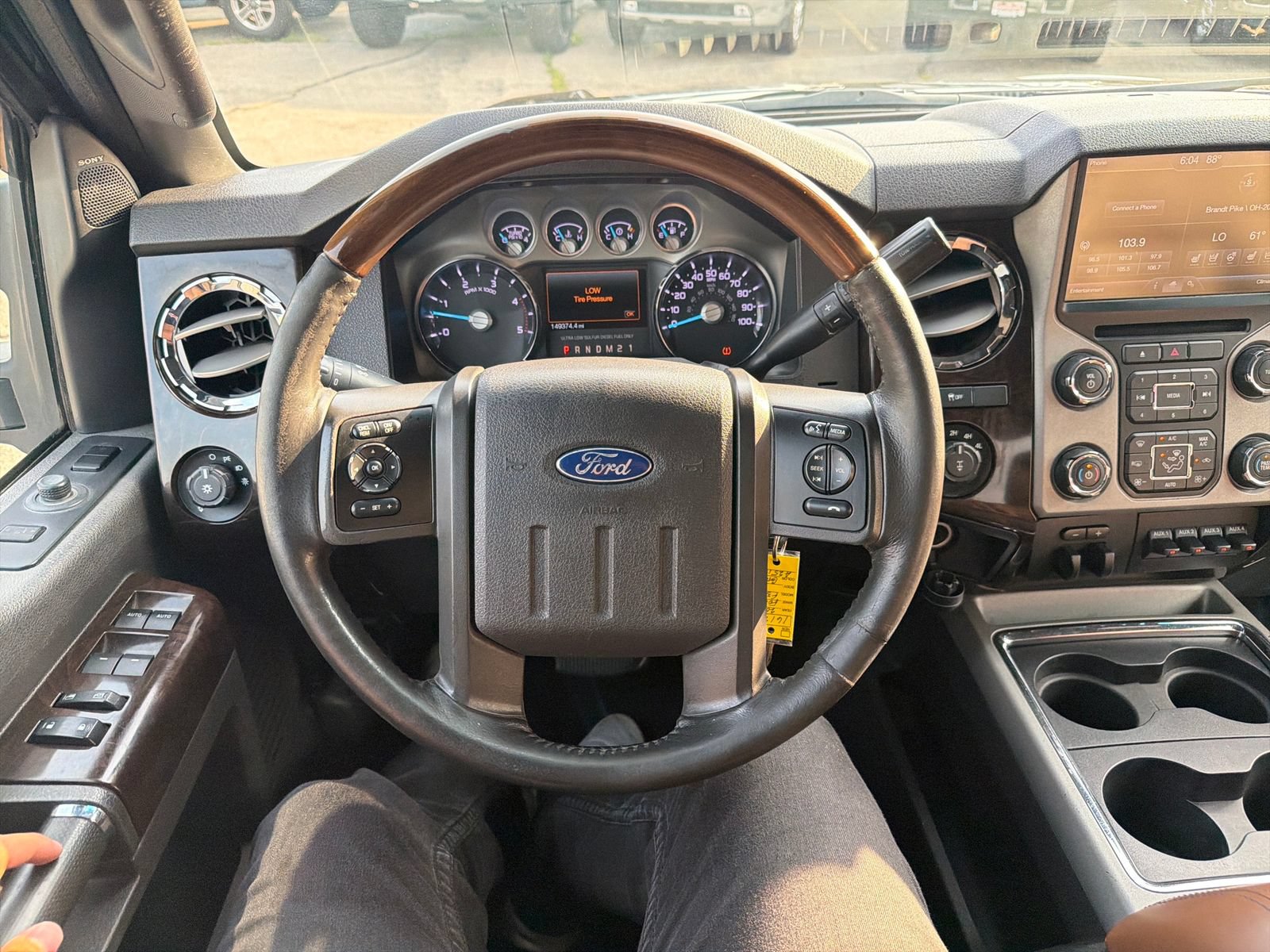 Used 2014 Ford F350 Platinum w/ FX4 Off-Road Package AWD/4WD image 16