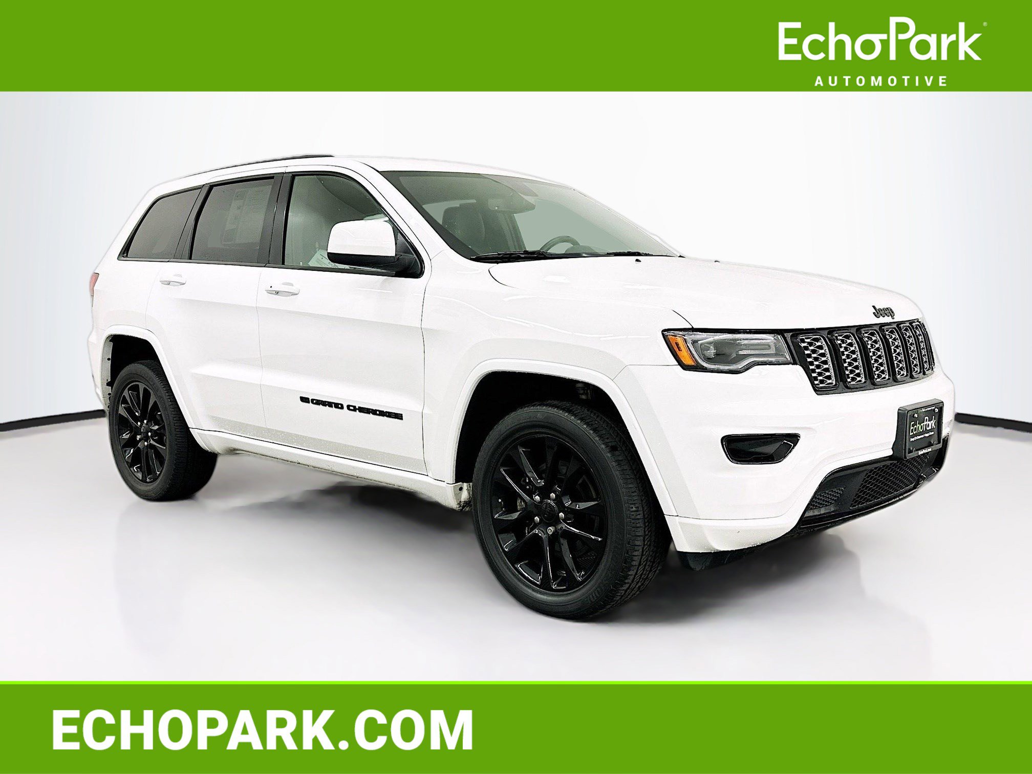 Used 2022 Jeep Grand Cherokee Laredo X image 1
