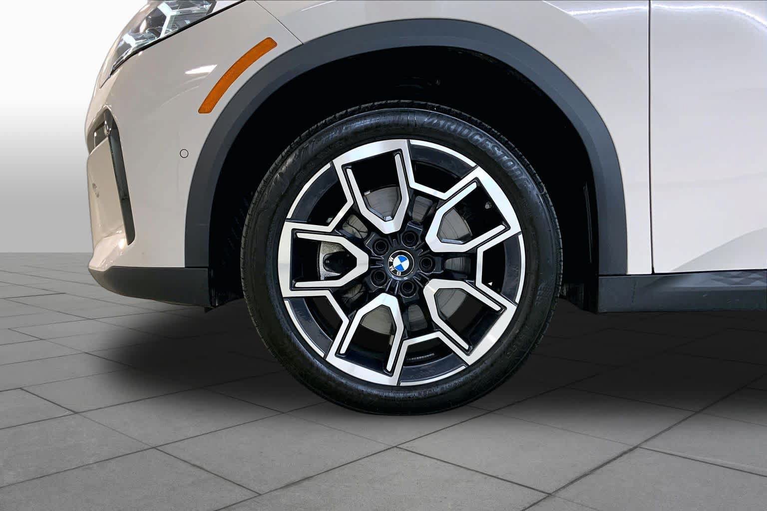 Used 2026 BMW X2 xDrive28i AWD/4WD image 10