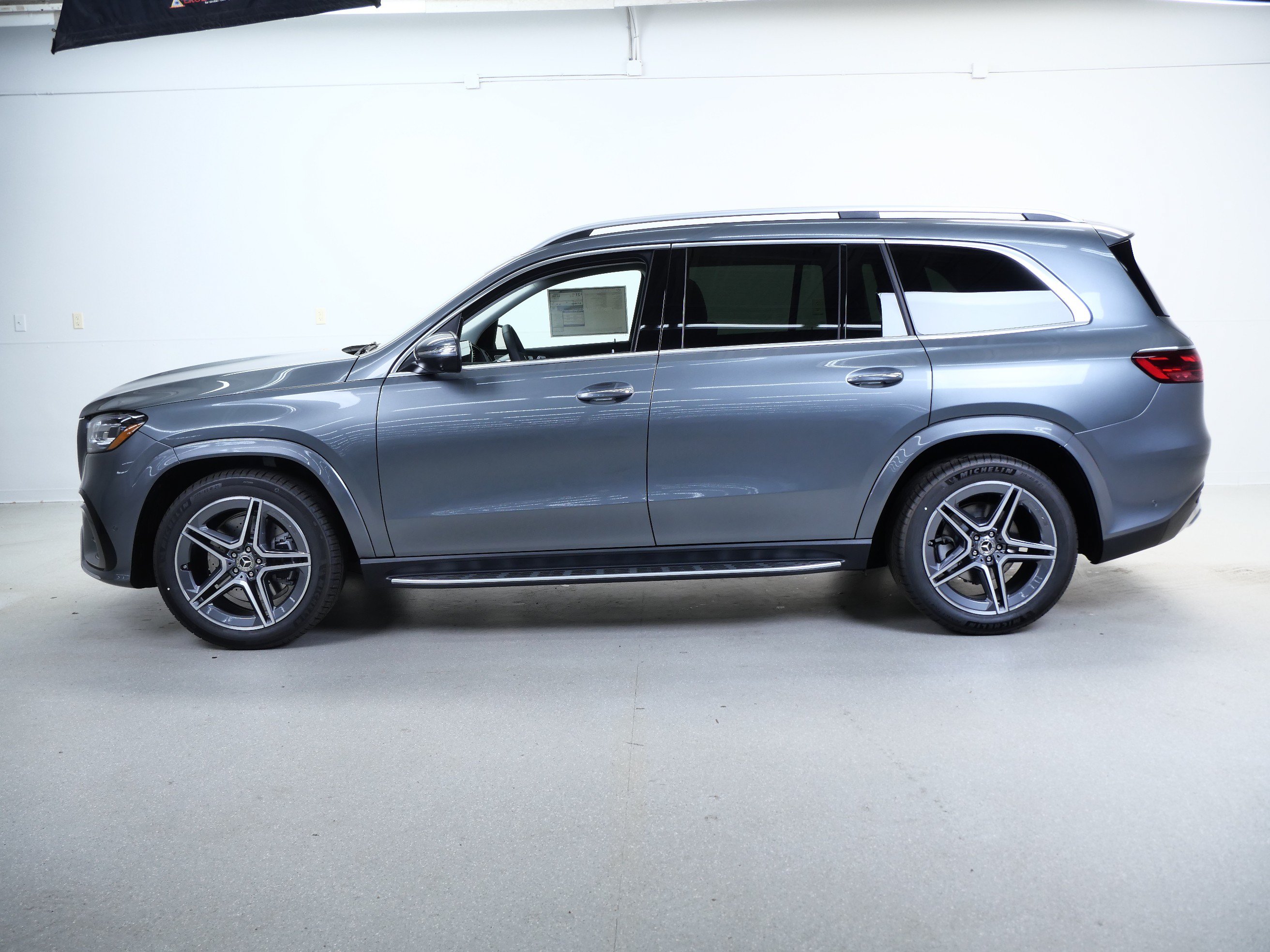 New 2026 Mercedes-Benz GLS 450 4MATIC image 5