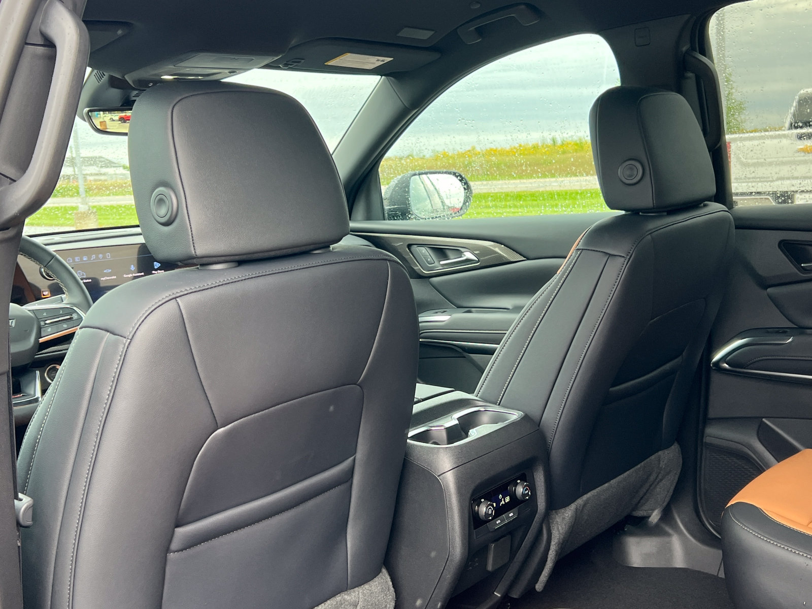New 2027 Chevrolet Traverse Z71 w/ Driver Confidence Package AWD/4WD image 35