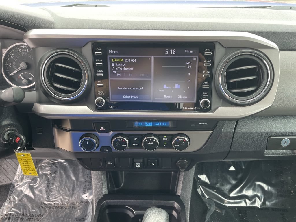 Used 2022 Toyota Tacoma SR5 AWD/4WD image 18