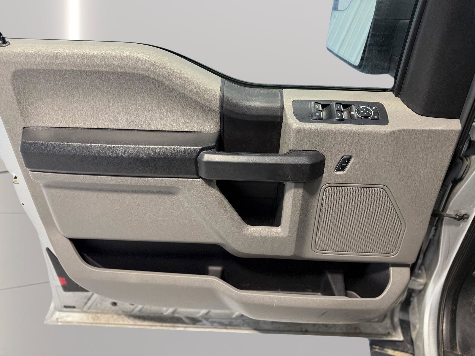 Used 2016 Ford F150 XL w/ Equipment Group 101A Mid image 30