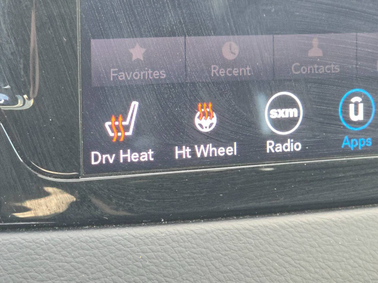 Used 2018 Chrysler Pacifica Touring-L Plus image 16