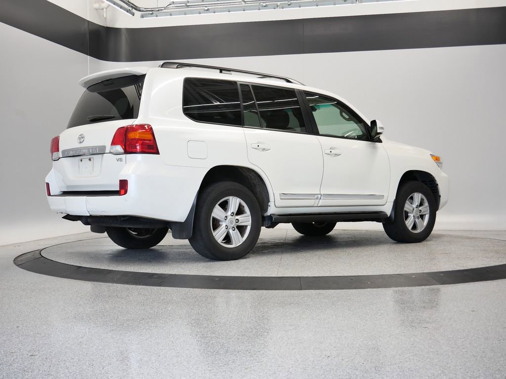 Used 2015 Toyota Land Cruiser image 6