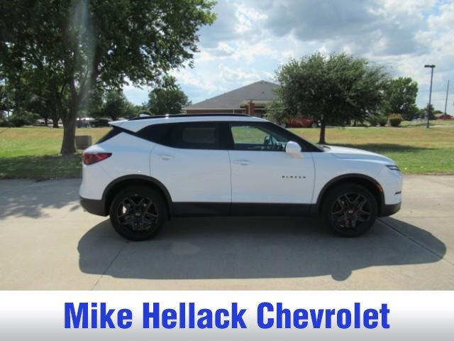 Used 2024 Chevrolet Blazer LT w/ Convenience Package FWD image 8