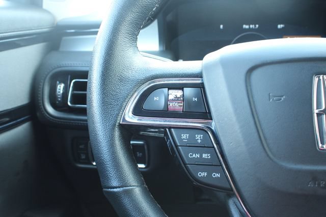 Used 2023 Lincoln Nautilus AWD w/ Premium Package image 24