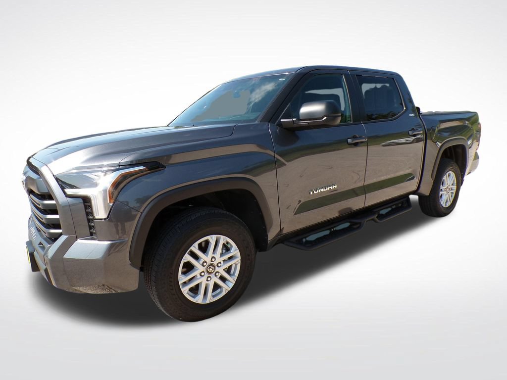 Used 2025 Toyota Tundra SR5 w/ SR5 Premium Package AWD/4WD image 2