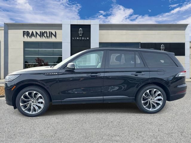 New 2026 Lincoln Aviator AWD w/ Jet Appearance Package image 4